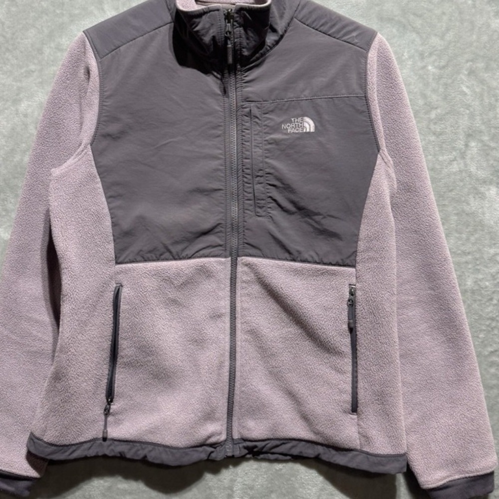 The North Face Polartec Fleece Jacket
Women's Medium Pink Gray Full Zip
Outdoor
